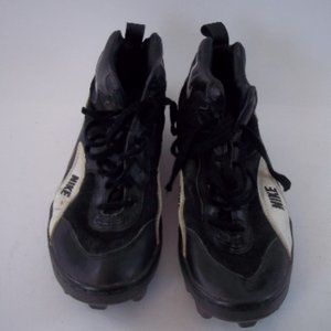 Vintage 1994 Nike Low Football Shoes CL3775 0621